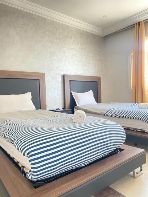Amwaj Hotel Эль-Джадида Экстерьер фото