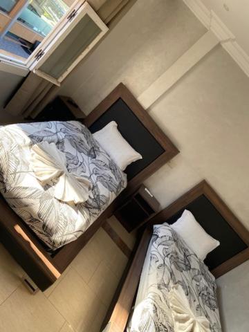 Amwaj Hotel Эль-Джадида Экстерьер фото