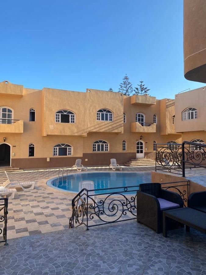 Amwaj Hotel Эль-Джадида Экстерьер фото